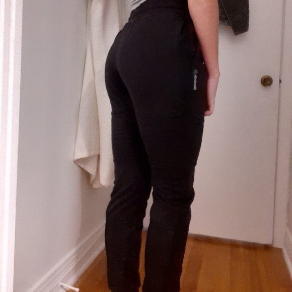 Reebok Sweatpants - Picture 2 of 3